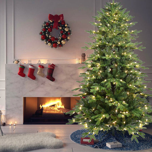 Classic Green Christmas Tree with LED Lights (PVC)