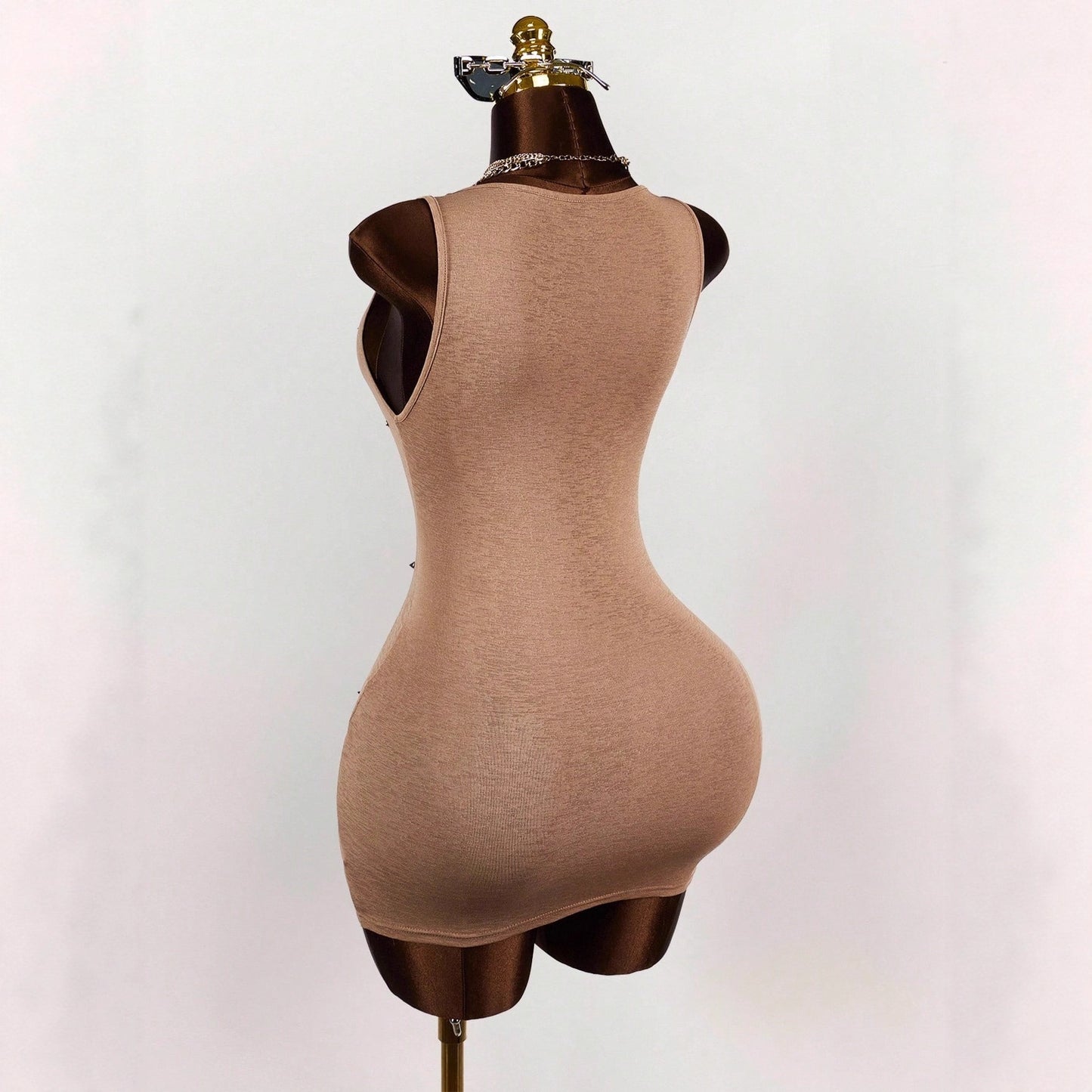 Women's Printed Sleeveless Waist-Cinching Sheath Dress